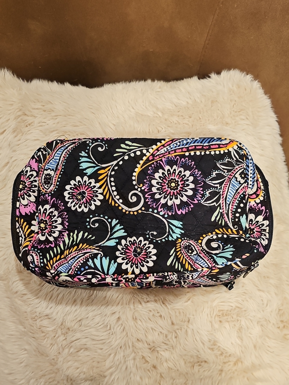 Vera Bradley Bandana Swirl Large Blush and Brush Makeup Case Travel Bag Like New